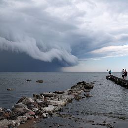 Synoptic and Mesoscale Analysis of Satellite Images - 2014